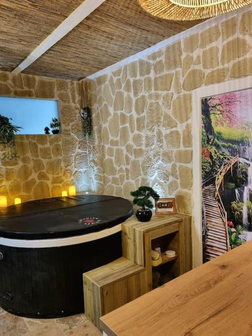Les Spas De La Mer, Suite & Spa, Love Room, Plein Coeur Du Grau Ле-Гро-дю-Руа Экстерьер фото